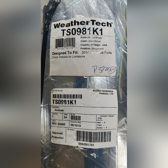 WeatherTech Sunshade - Picture 3 of 6